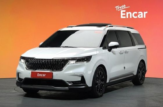 Kia Carnival 9-Seater Signature — пробег 74 383 км — фото 1 из 5