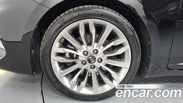 Kia K7 из Кореи Encar