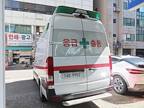 Hyundai Solati Ambulance — пробег 1 909 км — фото 4 из 5