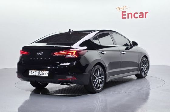 Hyundai AVANTE 1.6 Turbo Sport Modern — пробег 71 436 км — фото 2 из 5
