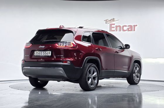 Jeep Cherokee 2.4 Limited AWD — пробег 56 797 км — фото 2 из 5