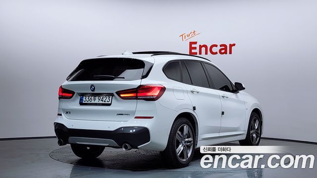 BMW X1 xDrive 20i M Sport — пробег 40 706 км — фото 2 из 5