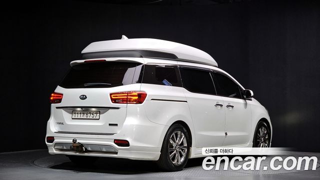 Kia Carnival из Кореи Encar