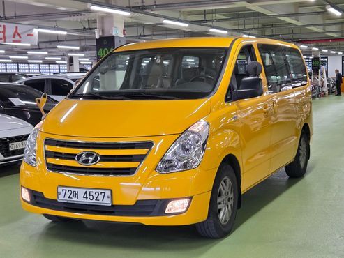Hyundai Starex 12-Seater Wagon Smart — пробег 66 710 км — фото 2 из 5