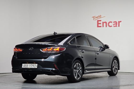 Hyundai Sonata Premium — пробег 202 985 км — фото 2 из 5