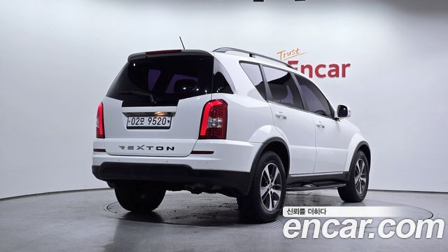 Ssangyong Rexton 2.2 4WD RX7 Luxury — пробег 60 115 км — фото 2 из 5