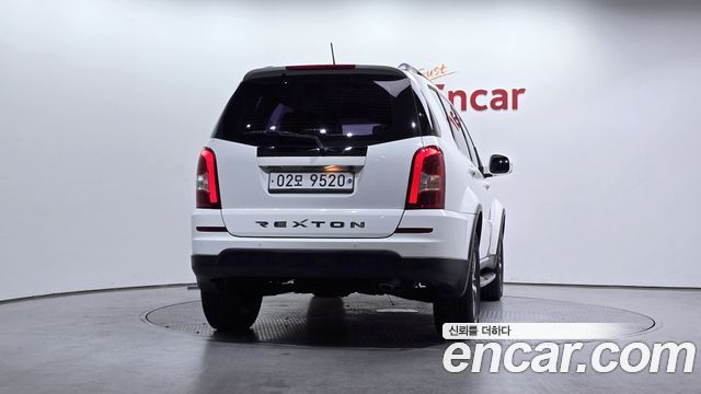 Ssangyong Rexton 2.2 4WD RX7 Luxury — пробег 60 115 км — фото 4 из 5