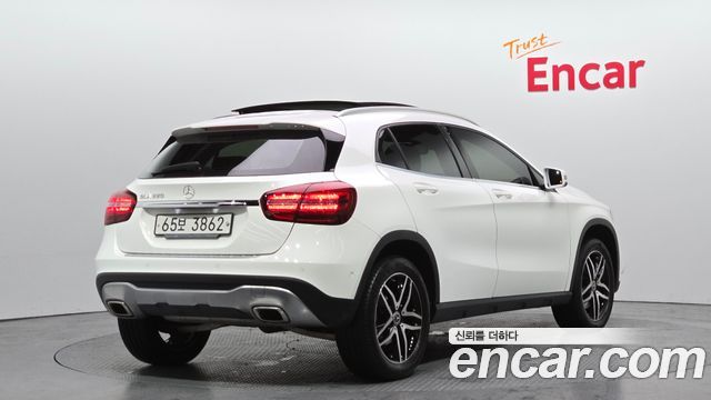 Mercedes-Benz GLA-Class из Кореи Encar
