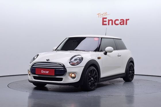 Mini Cooper Standard Third Generation — пробег 110 997 км — фото 1 из 5