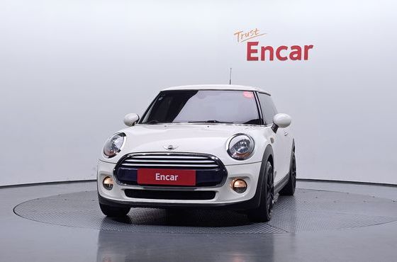 Mini Cooper Standard Third Generation — пробег 110 997 км — фото 3 из 5