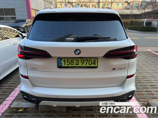 BMW X5 M60i — пробег 38 600 км — фото 5 из 5