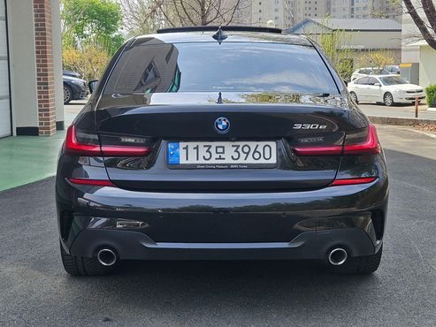BMW 3-Series 330e M Sport — пробег 82 415 км — фото 4 из 5