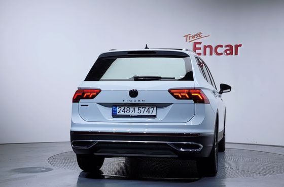 Volkswagen Tiguan 2.0 TSI Prestige — пробег 35 875 км — фото 4 из 5
