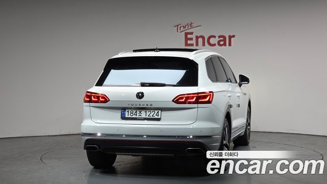Volkswagen Touareg 3.0 TDI Prestige — пробег 37 104 км — фото 4 из 5