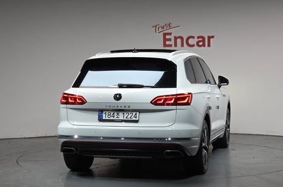 Volkswagen Touareg 3.0 TDI Prestige — пробег 37 104 км — фото 4 из 5