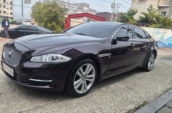 Jaguar XJ 3.0 SC Premium Luxury LWB X351 — пробег 64 426 км — фото 1 из 5