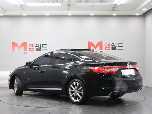 Hyundai Grandeur HG300 Exclusive — пробег 108 000 км — фото 4 из 5