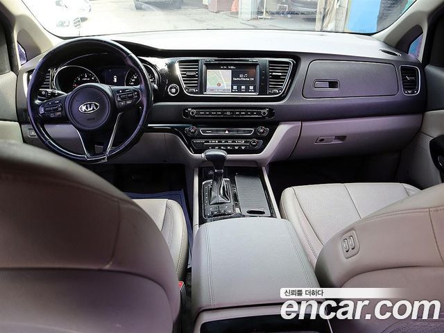 Kia Carnival из Кореи Encar