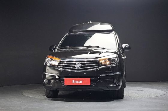 Ssangyong KORANDO 4WD Chateau 9-seater High-roof — пробег 99 387 км — фото 3 из 5