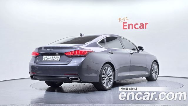 Hyundai Genesis из Кореи Encar