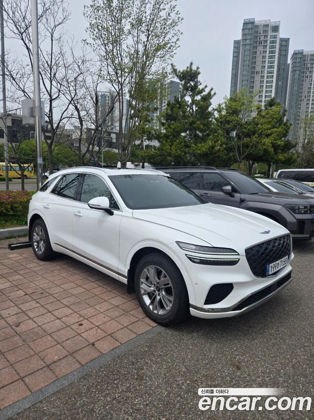Genesis GV70 2.5T Gasoline 2WD — пробег 60 000 км — фото 2 из 5
