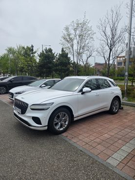Genesis GV70 2.5T Gasoline 2WD — пробег 60 000 км — фото 3 из 5