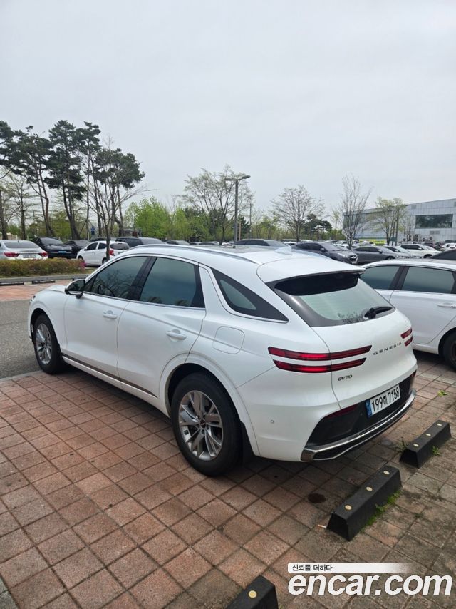 Genesis GV70 2.5T Gasoline 2WD — пробег 60 000 км — фото 5 из 5