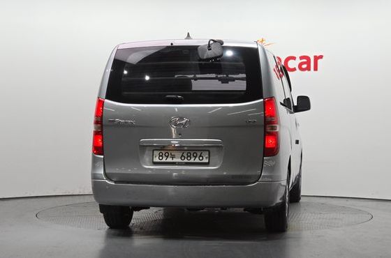Hyundai Starex 3-Seater VAN CVX Luxury — пробег 185 543 км — фото 4 из 5
