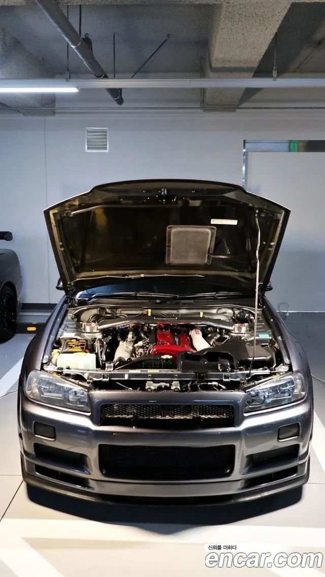 Nissan Skyline из Кореи Encar