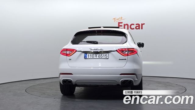 Maserati Levante 3.0 Diesel AWD Premium — пробег 111 981 км — фото 4 из 5