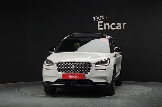 Lincoln Corsair 2.0 Reserve AWD — пробег 42 997 км — фото 3 из 5