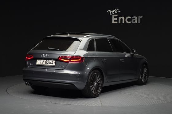 Audi A3 35 TDI Dynamic Sportback 8V — пробег 113 274 км — фото 2 из 5