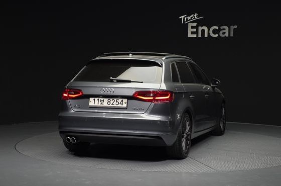 Audi A3 35 TDI Dynamic Sportback 8V — пробег 113 274 км — фото 4 из 5