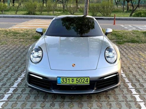 Porsche 911 Carrera 4 — пробег 19 000 км — фото 2 из 5