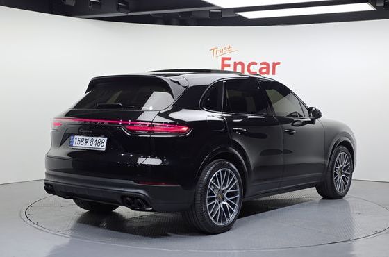 Porsche Cayenne 3.0 PLATINUM EDITION — пробег 56 544 км — фото 2 из 5