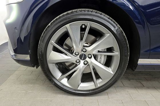 Genesis GV70 2.5T Gasoline AWD — пробег 7 037 км — фото 5 из 5