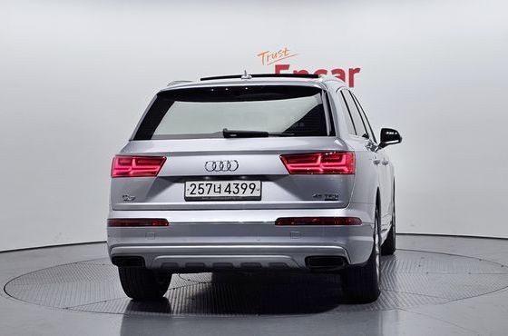 Audi Q7 45 TFSI Quattro — пробег 135 376 км — фото 4 из 5