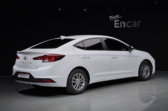 Hyundai AVANTE 1.6 Smart — пробег 79 420 км — фото 2 из 5