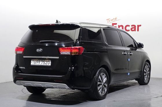 Kia Carnival 9-seater Luxury — пробег 167 839 км — фото 2 из 5