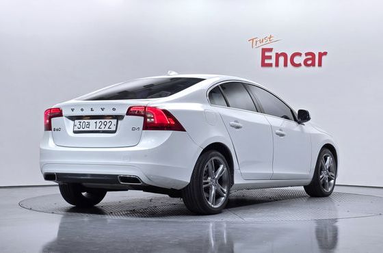 Volvo S60 D4 2nd — пробег 133 957 км — фото 2 из 5