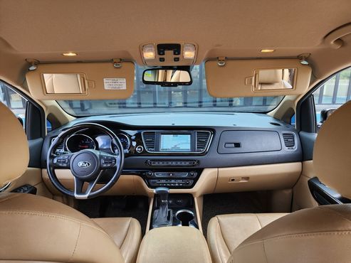 Kia Carnival 7-Seater Limousine VIP — пробег 165 475 км — фото 5 из 5