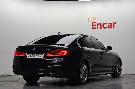 BMW 5-Series 530i M Sport Package Plus — пробег 153 746 км — фото 2 из 5