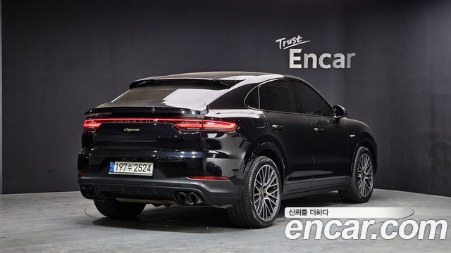 Porsche Cayenne 3.0 E-Hybrid Coupe — пробег 129 226 км — фото 2 из 5