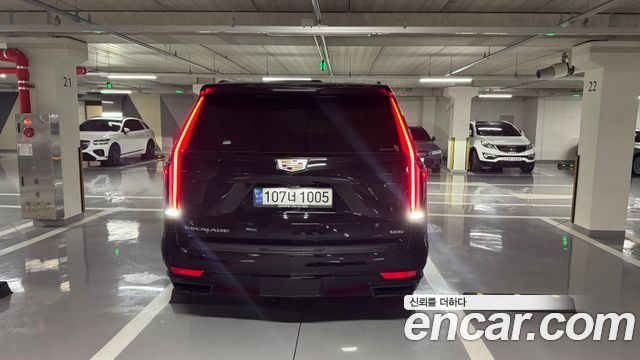 Cadillac Escalade 6.2 ESV ESV Sports Platinum — пробег 23 500 км — фото 3 из 5