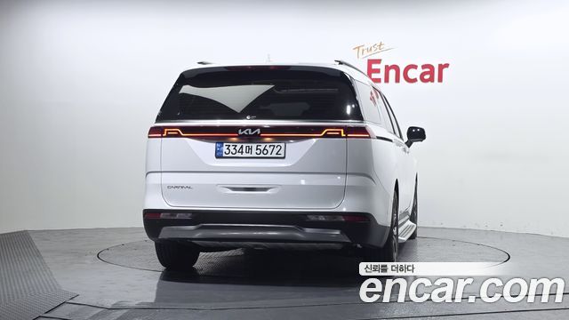 Kia Carnival 9-Seater Signature — пробег 14 547 км — фото 4 из 5