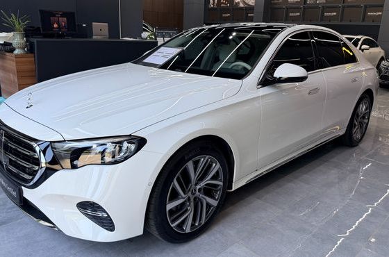 Mercedes-Benz E-Class E220d 4MATIC Exclusive — пробег 18 100 км — фото 1 из 5