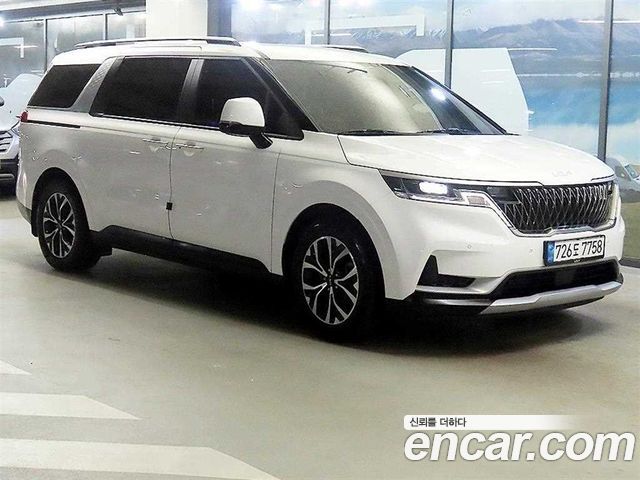 Kia Carnival 11-Seater Prestige — пробег 153 586 км — фото 1 из 5