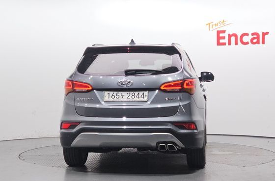 Hyundai Santafe Diesel 2.2 2WD Exclusive — пробег 206 954 км — фото 4 из 5
