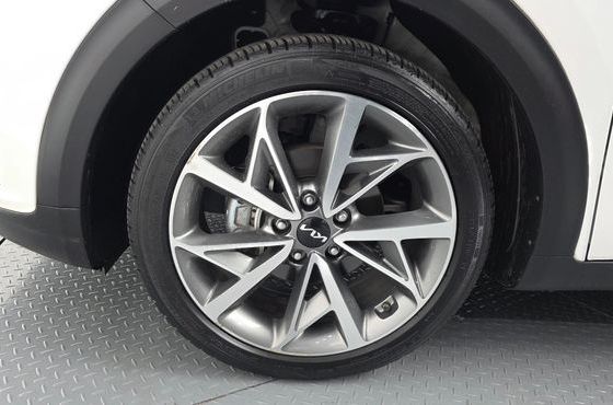 Kia Niro 1.6 HEV Signature — пробег 25 649 км — фото 5 из 5