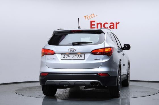 Hyundai Santafe Diesel(e-VGT) 2.0 2WD Premium — пробег 211 741 км — фото 4 из 5